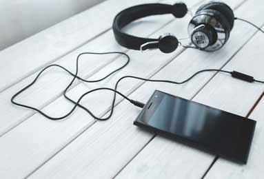 意甲知名媒体人：米兰门将迈尼昂已表现出续约意向，主要得益于阿莱格里和塔雷